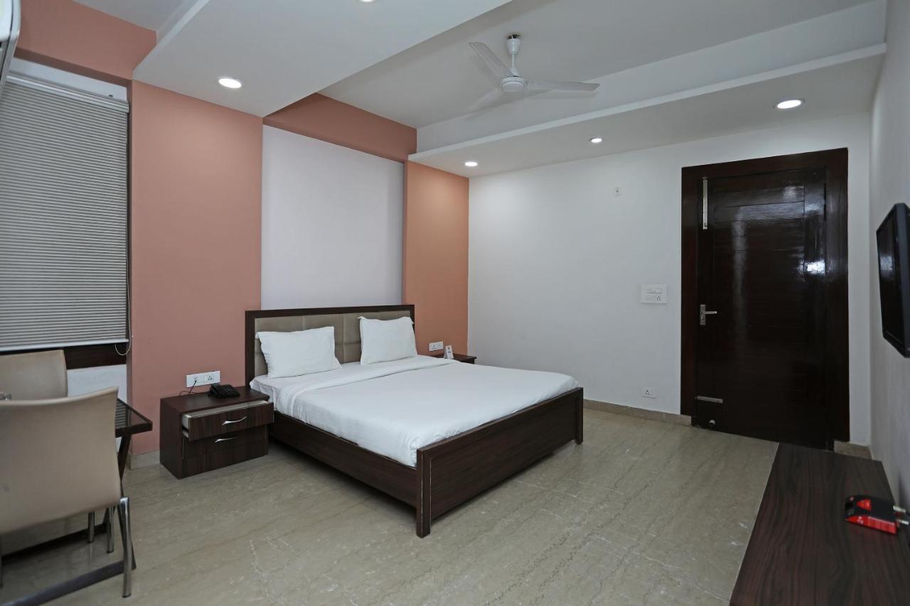 Spot On 74347 Satyam Bhawan Hotel Puri Kültér fotó